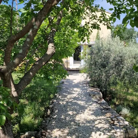 Le Mazet Josephine Tatil Evi *