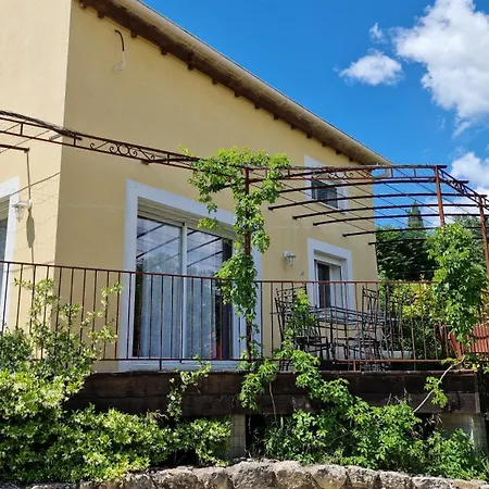 Le Mazet Josephine Ferienhaus *